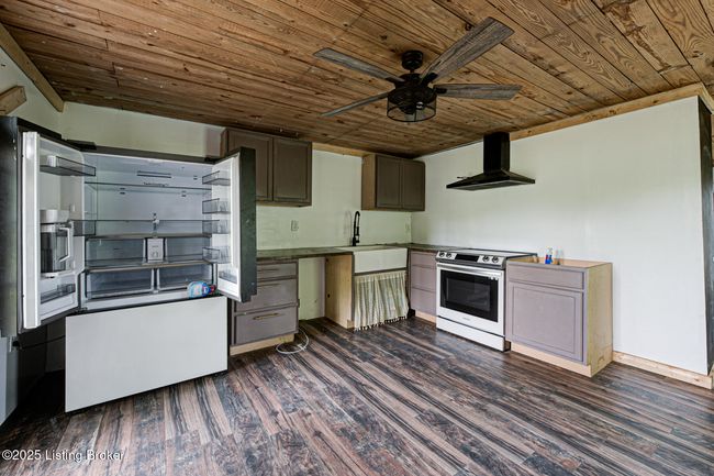Kitchen | Image 6