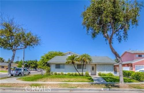 12631 Gradwell St, Lakewood, CA, 90715-2410 | Card Image