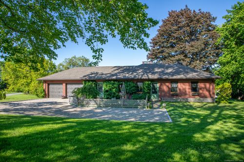 301 Calhoun St, Washington Depot, CT, 06794-1024 | Card Image