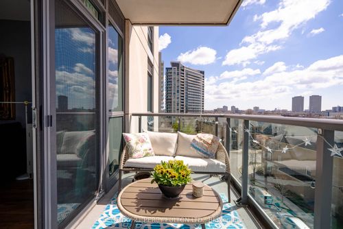 516-35 Brian Peck Cres, East York, ON, M4G0A5 | Card Image