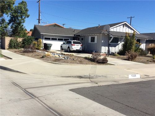 1225 E Balsam Ave, Anaheim, CA, 92805-1520 | Card Image