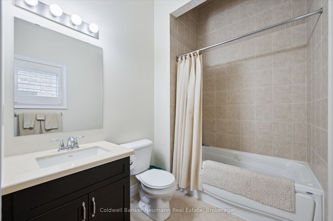 26 - 19 Simmonds Dr, Condo with 3 bedrooms, 4 bathrooms and 2 parking in Guelph ON | Image 18