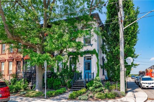 227 Park St N, Hamilton, ON, L8R2N9 | Card Image