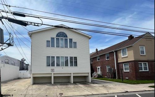 6 N Adams Ave, MARGATE CITY, NJ, 08402-1092 | Card Image