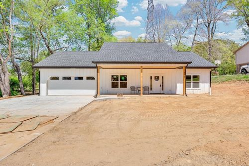 1065 Tanglewood Dr, Cookeville, TN, 38501-4116 | Card Image