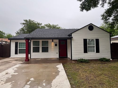 722 Se 11th St, Grand Prairie, TX, 75051-2315 | Card Image