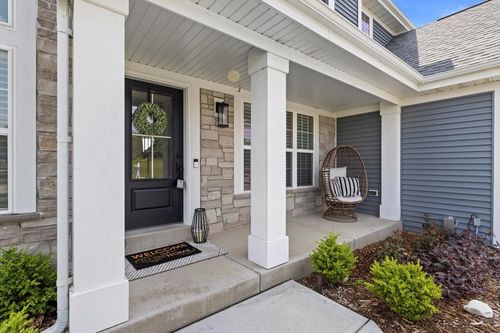 3709 Madison Street, Waukesha, WI, 53188 | Card Image