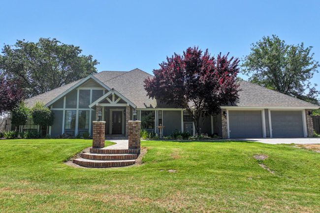 9415 21 St Ave, Home with 3 bedrooms, 3 bathrooms and null parking in Lemoore CA | Image 7