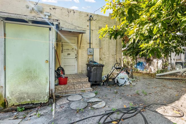 631 30 Th St, House other with 3 bedrooms, 2 bathrooms and null parking in West Palm Beach FL | Image 16