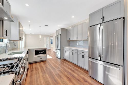 apt-2-57-55 Bailey St, Dorchester Center, MA, 02124-4860 | Card Image