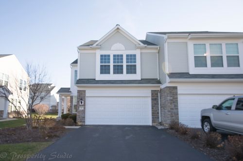 636 Hawley Dr, Oswego, IL, 60543-4070 | Card Image