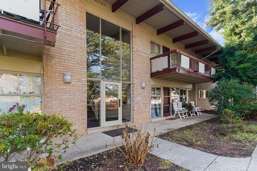 apt-203-4221 Americana Dr, ANNANDALE, VA, 22003-4706 | Card Image