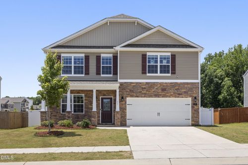 27 Winterberry Way, Fuquay Varina, NC, 27526-4570 | Card Image