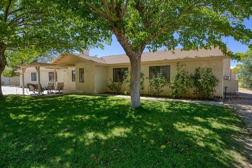 323 Brown Rd, Inyokern, CA, 93527-2936 | Card Image