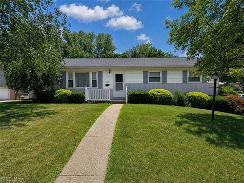 1921 Adams St, Coshocton, OH, 43812-1802 | Card Image