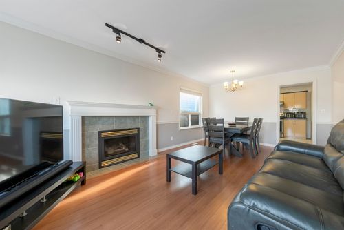5056 Manor St, Burnaby, BC, V5G1B5 | Card Image