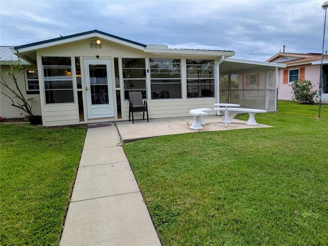 Back of Home, Patio | Image 22
