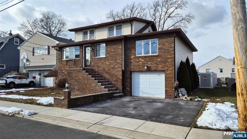 6 Chamberlain Ave, Little Ferry, NJ, 07643-1830 | Card Image