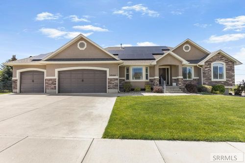 3700 Founders Pointe Dr, Ammon, ID, 83406-5092 | Card Image