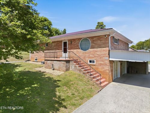 1012 Bennett St, Sweetwater, TN, 37874-1503 | Card Image