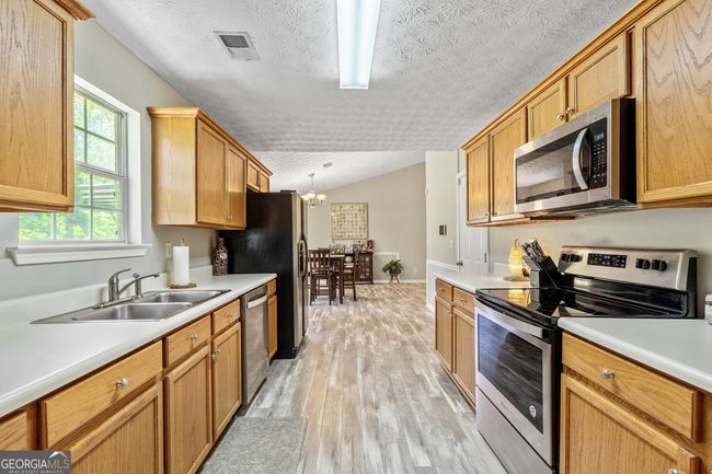 125 Meadow View Dr, House other with 3 bedrooms, 2 bathrooms and null parking in Jackson GA | Image 14