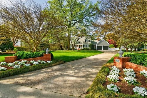 101 Holly Cres, Virginia Beach, VA, 23451-3883 | Card Image