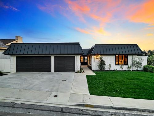 2105 Harbour Heights Rd, San Diego, CA, 92109-1427 | Card Image