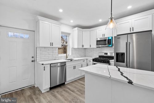 333 E Penn St, NORRISTOWN, PA, 19401-5022 | Card Image