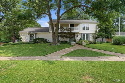 2156 Courtleigh Ln, Chesterfield, MO, 63017-7661 | Card Image