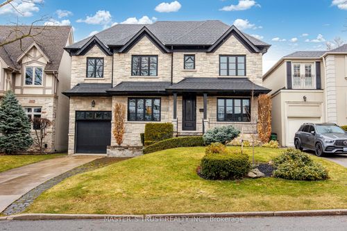 28 Forest Ridge Dr, Toronto, ON, M6B1H3 | Card Image