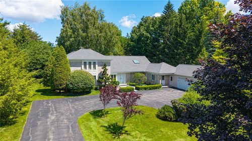 29 Whitestone Ln, Rochester, NY, 14618-4117 | Card Image