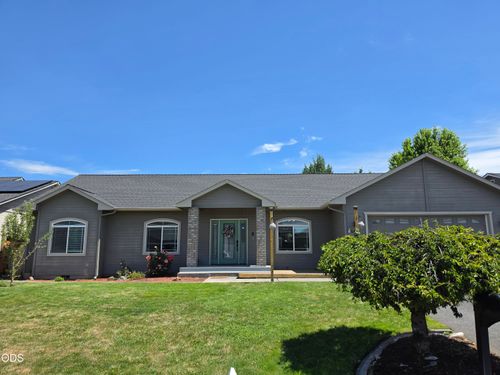6405 Ventura Dr, Klamath Falls, OR, 97603-7749 | Card Image
