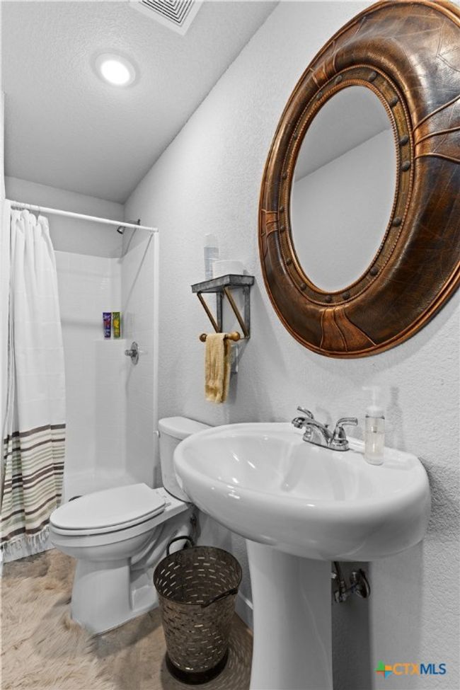 973 County Road 130, Home with 3 bedrooms, 3 bathrooms and null parking in Gatesville TX | Image 27