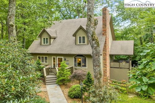 1661 Green Hill Rd, Blowing Rock, NC, 28605-9367 | Card Image