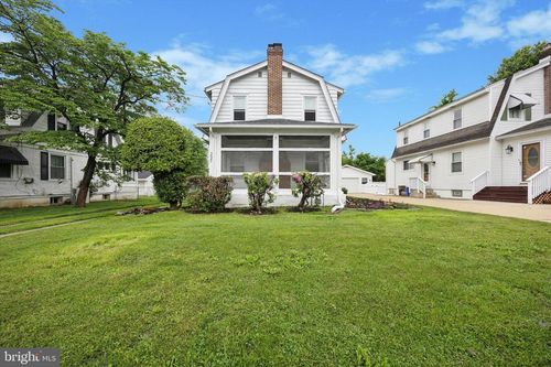 237 W Roland Rd, BROOKHAVEN, PA, 19015-3049 | Card Image
