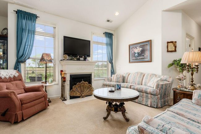 31 Claire Ct, Condo with 3 bedrooms, 2 bathrooms and null parking in Circleville OH | Image 16
