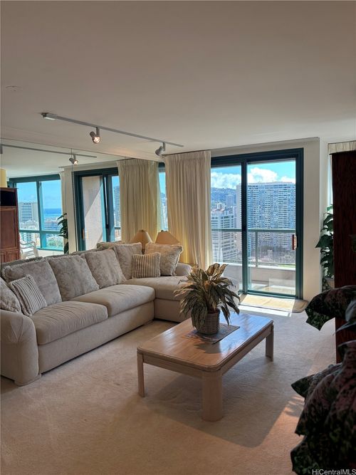 3106-1888 Kalakaua Ave, Honolulu, HI, 96815-1535 | Card Image