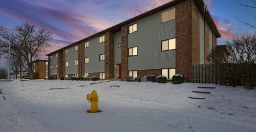 apt-31-1916 Tracy Dr, Bloomington, IL, 61704-7380 | Card Image