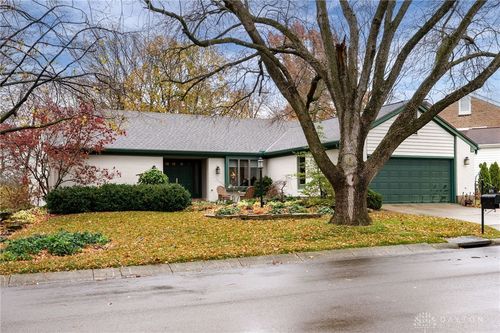 571 Eagle Cir, Kettering, OH, 45429-1862 | Card Image
