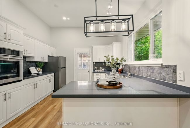 18 Weber Dr, House other with 3 bedrooms, 2 bathrooms and 3 parking in Georgetown ON | Image 13