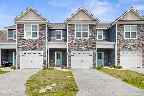 404 Guppy Loop Road, Sneads Ferry, NC, 28460 | Card Image