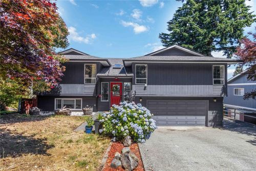 3389 Mary Anne Cres, Victoria, BC, V9C3J6 | Card Image