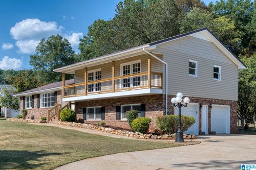 921 Pecanwood Dr, Anniston, AL, 36207-6836 | Card Image