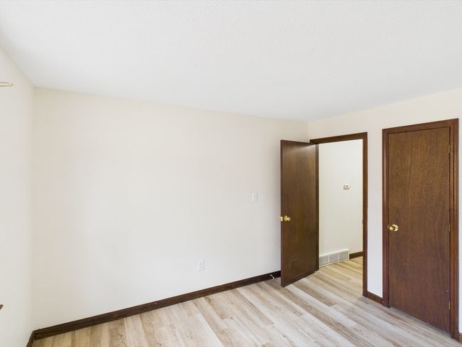 APT-2 - 6 Meadowbrook Ln, Condo with 2 bedrooms, 1 bathrooms and 2 parking in South Easton MA | Image 10