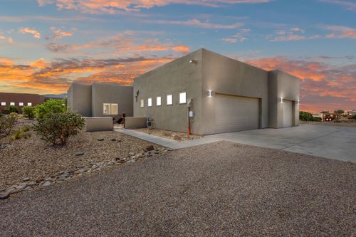 7 Aztec Ct, Placitas, NM, 87043-9013 | Card Image