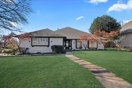 7122 E 100th Pl, Tulsa, OK, 74133-6239 | Card Image