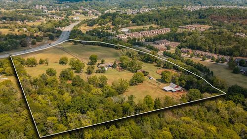 755 Long Hollow Pike, Goodlettsville, TN, 37072-4301 | Card Image