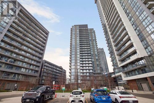 518-38 Forest Manor Road, Toronto (Henry Farm), ON, M2J1M1 | Card Image