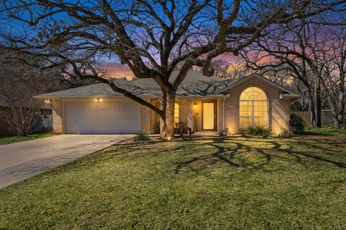 945 Lake Ridge Dr, Azle, TX, 76020-3713 | Card Image