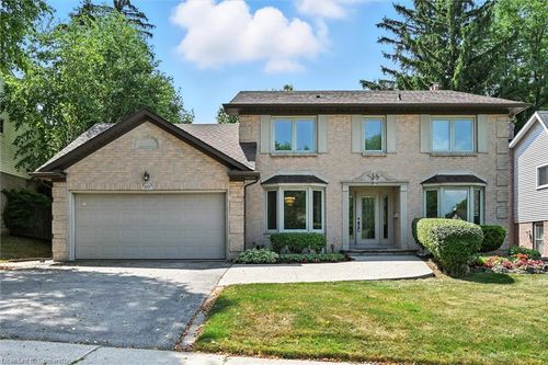 40 Mcniven Rd, Ancaster, ON, L9G3S7 | Card Image